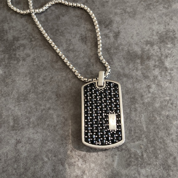 Black pave stainless steel dog tag necklace - Picture 4 of 5